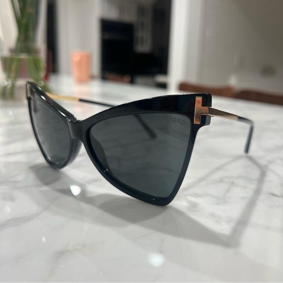 TOM FORD Cat Eye Sunglasses - Picture 3 of 14